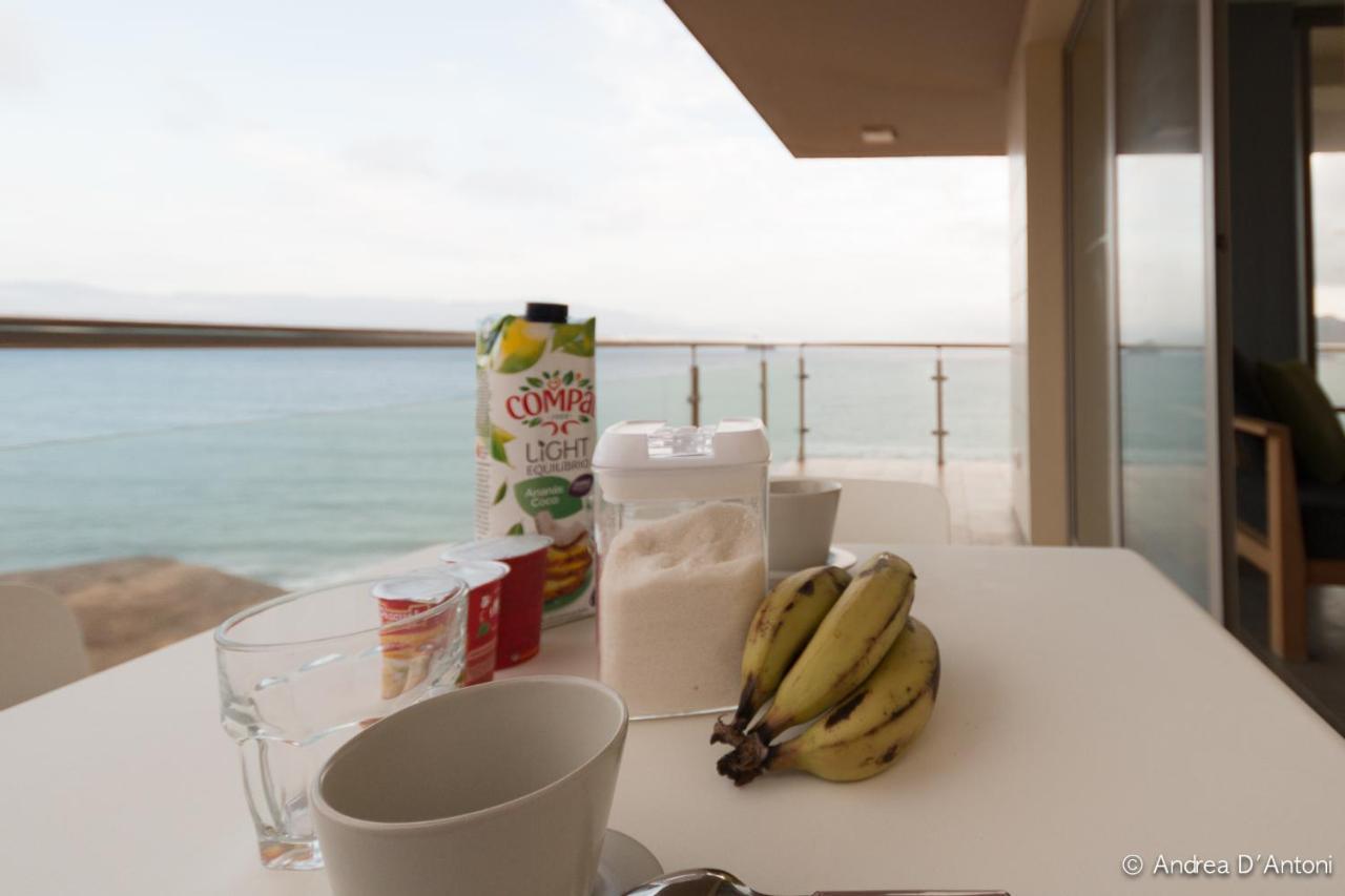 Seafront Holiday House On The Mindelo Bay Exteriör bild